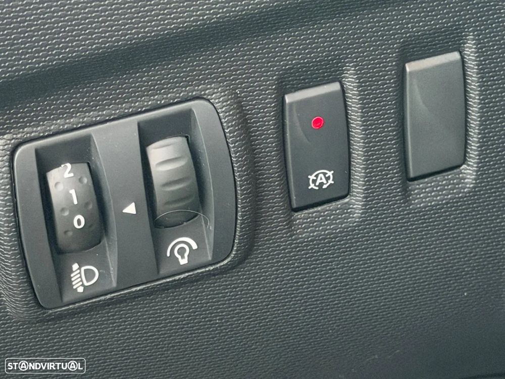 Renault Captur ENERGY dCi 110 S&S Luxe - 12