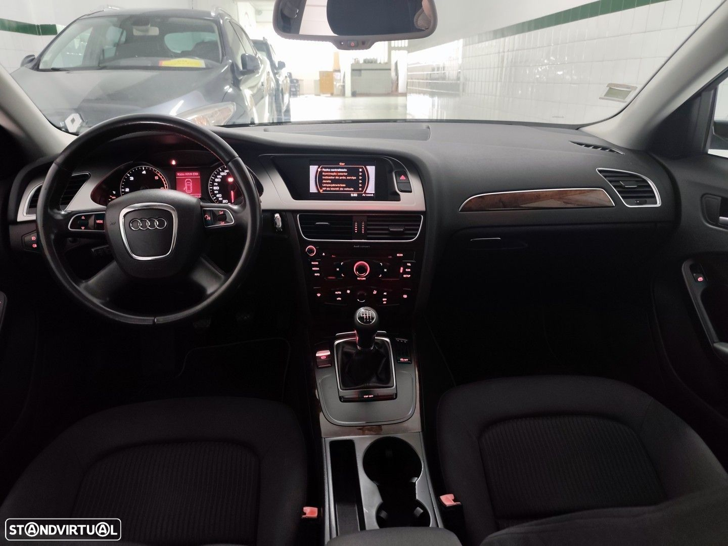 Audi A4 Avant 2.0 TDI exclusive - 13