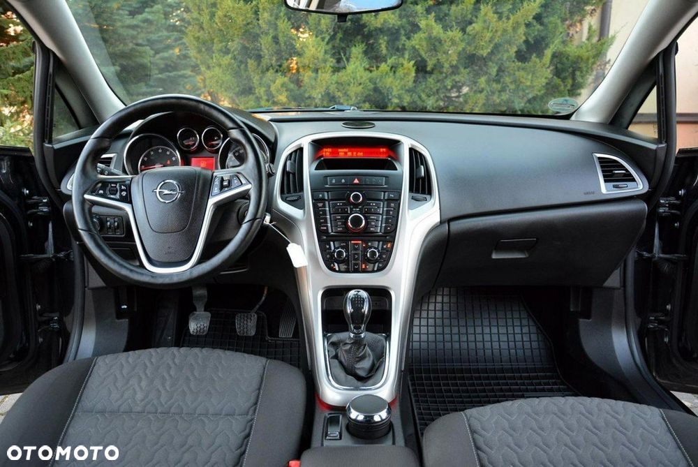 Opel Astra 1.4 Turbo Active - 26