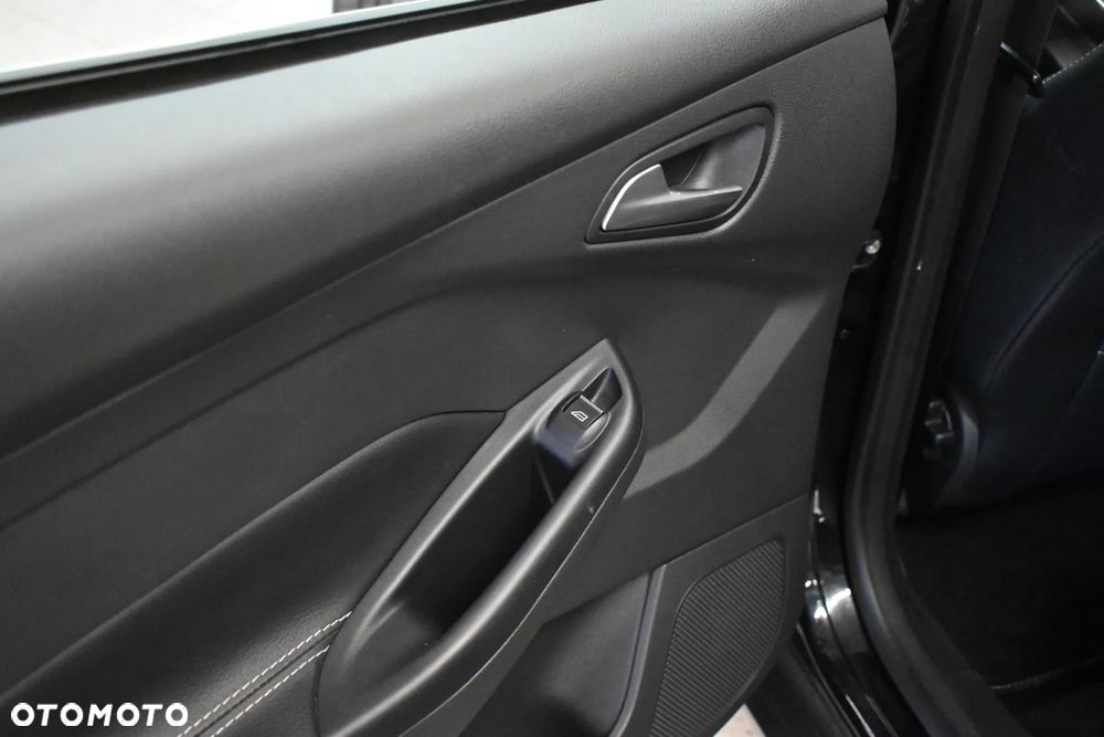Ford Focus 1.6 TDCi Titanium ECOnetic - 21