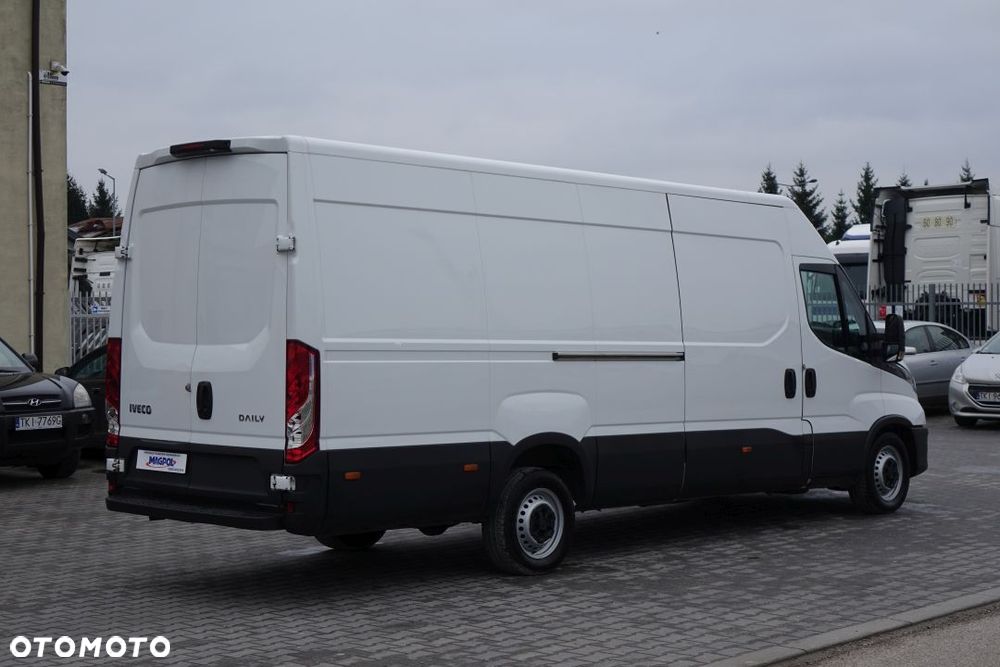 Iveco DAILY 35S18 / FURGON / BLASZAK / L4H2 / 3.0 / 180 KM / NAVI / KAMERA / - 5