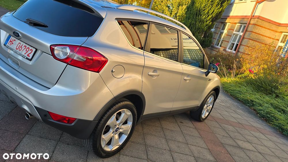 Ford Kuga 2.0 TDCi 2x4 Titanium - 34