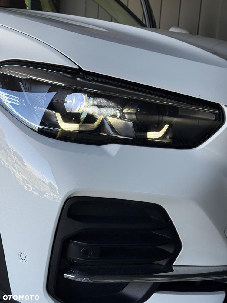 BMW X5 xDrive40i mHEV - 34
