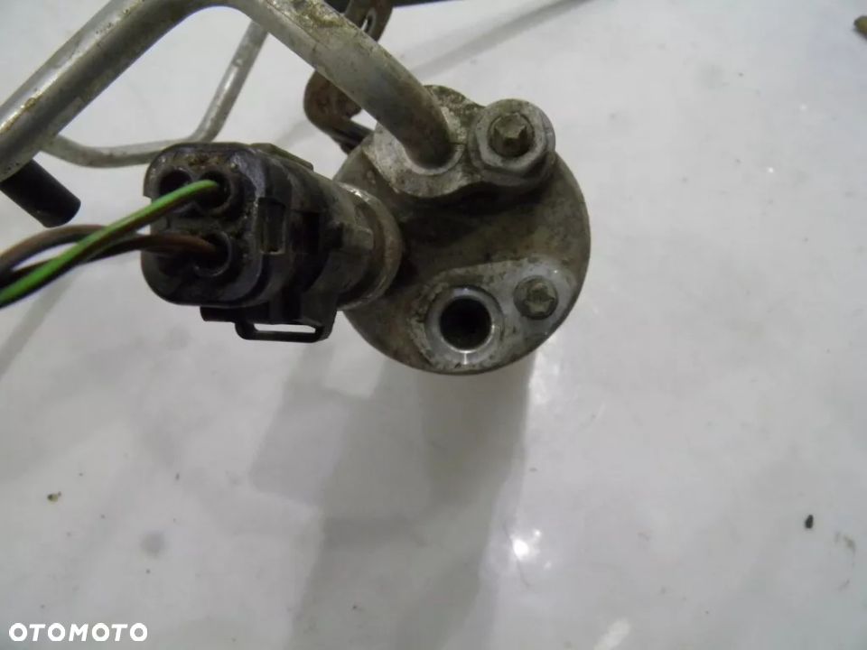 PRZEWÓD KLIMATYZACJI OSUszacz fiesta mk7 1.6 tdci - 6