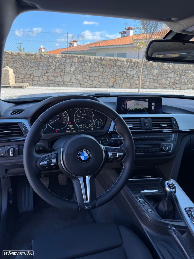 BMW 318 d Sport Line - 8