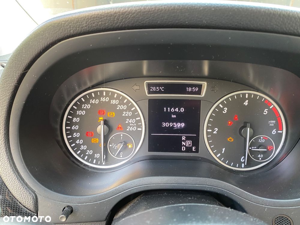 Mercedes-Benz Klasa B 180 (CDI) d 7G-DCT - 4