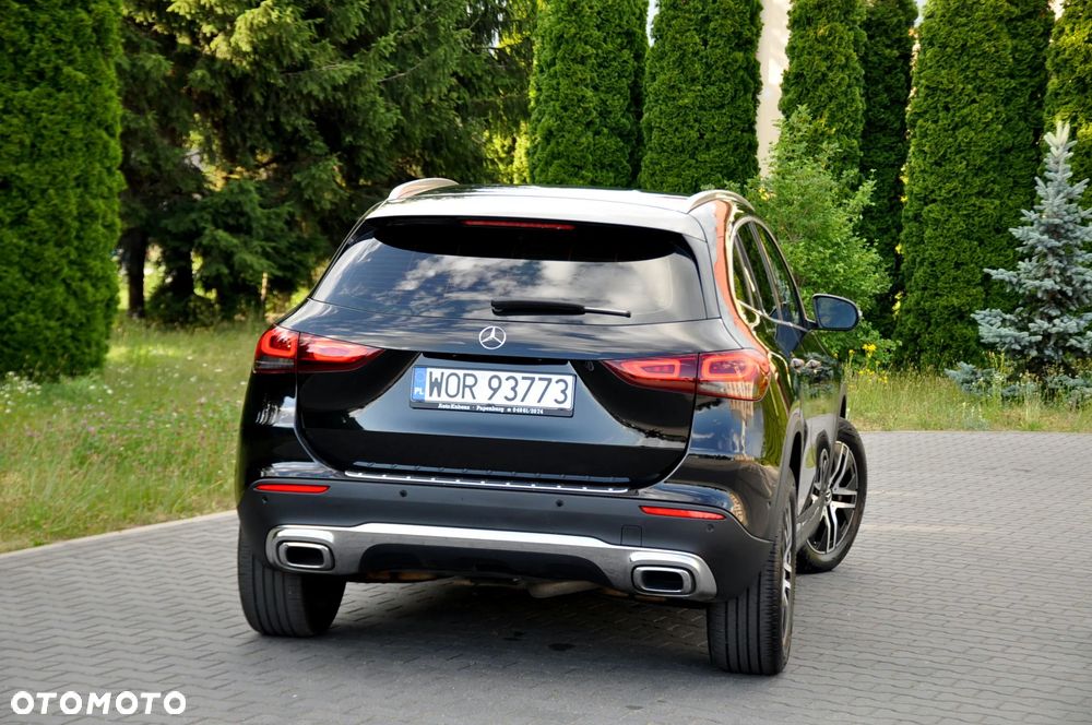 Mercedes-Benz GLA - 7