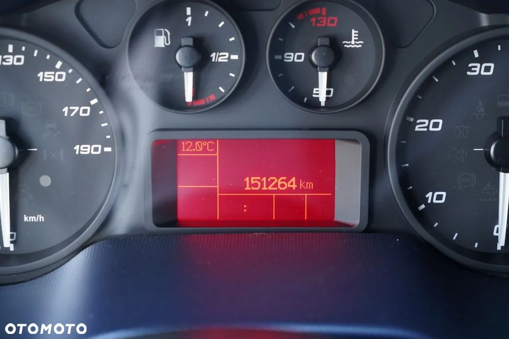 Iveco DAILY 35-180 / SKRZYNIOWY / BLIŹNIAK / HAK / 2017 / - 36