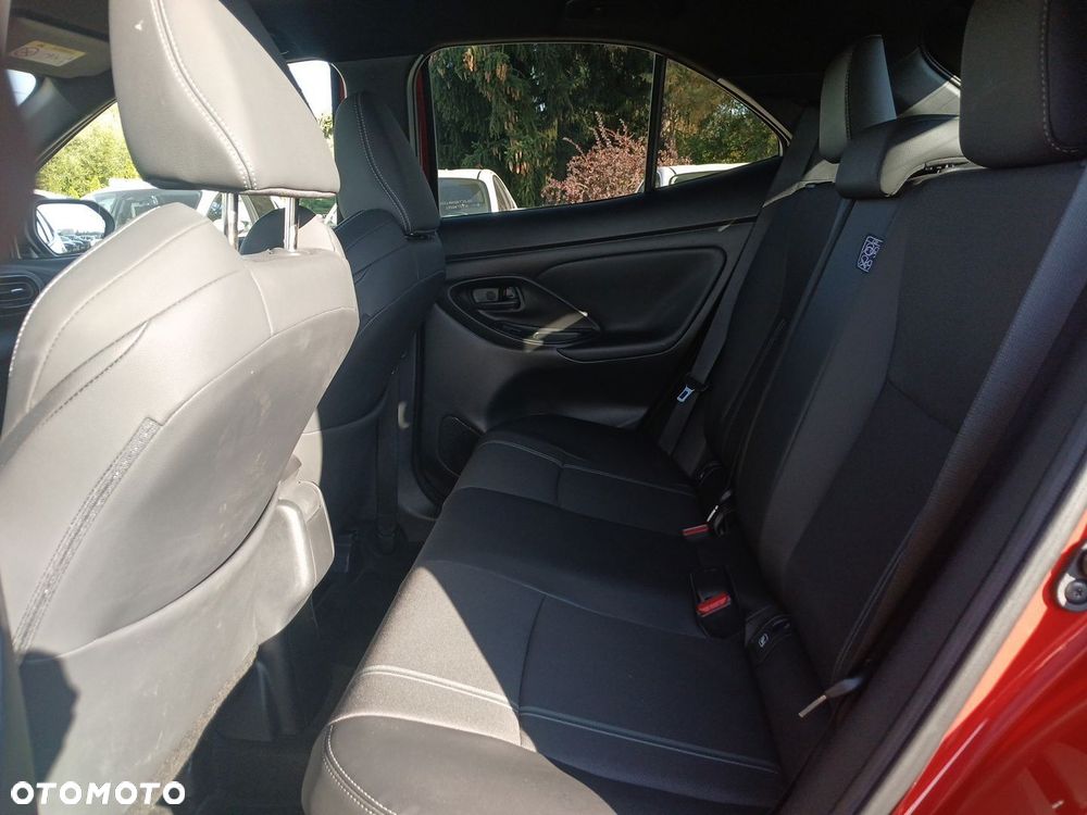 Toyota Yaris Cross Hybrid 1.5 Executive AWD - 21