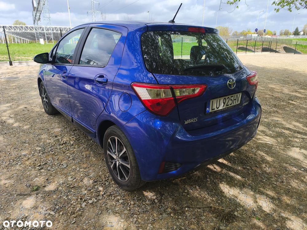 Toyota Yaris 1.5 VVT-i Team Deutschland - 4