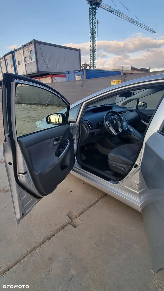 Toyota Prius 1.8 HSD Active - 10