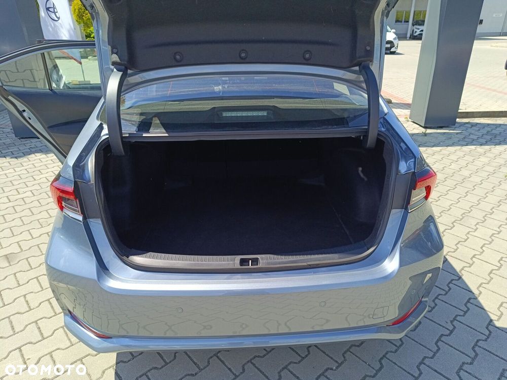 Toyota Corolla 1.8 Hybrid Comfort - 18