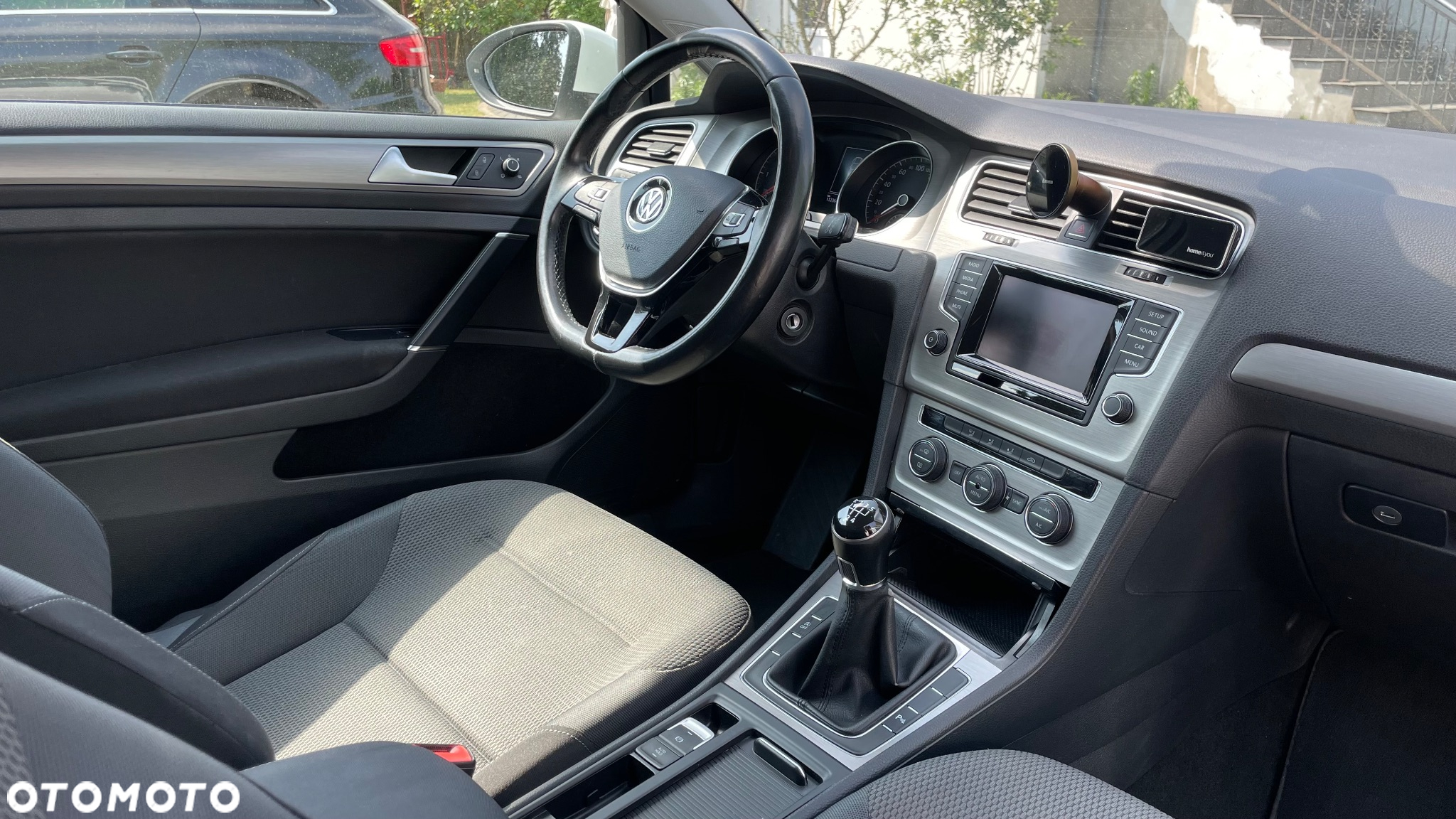 Volkswagen Golf 1.6 TDI BlueMotion Technology Comfortline - 6