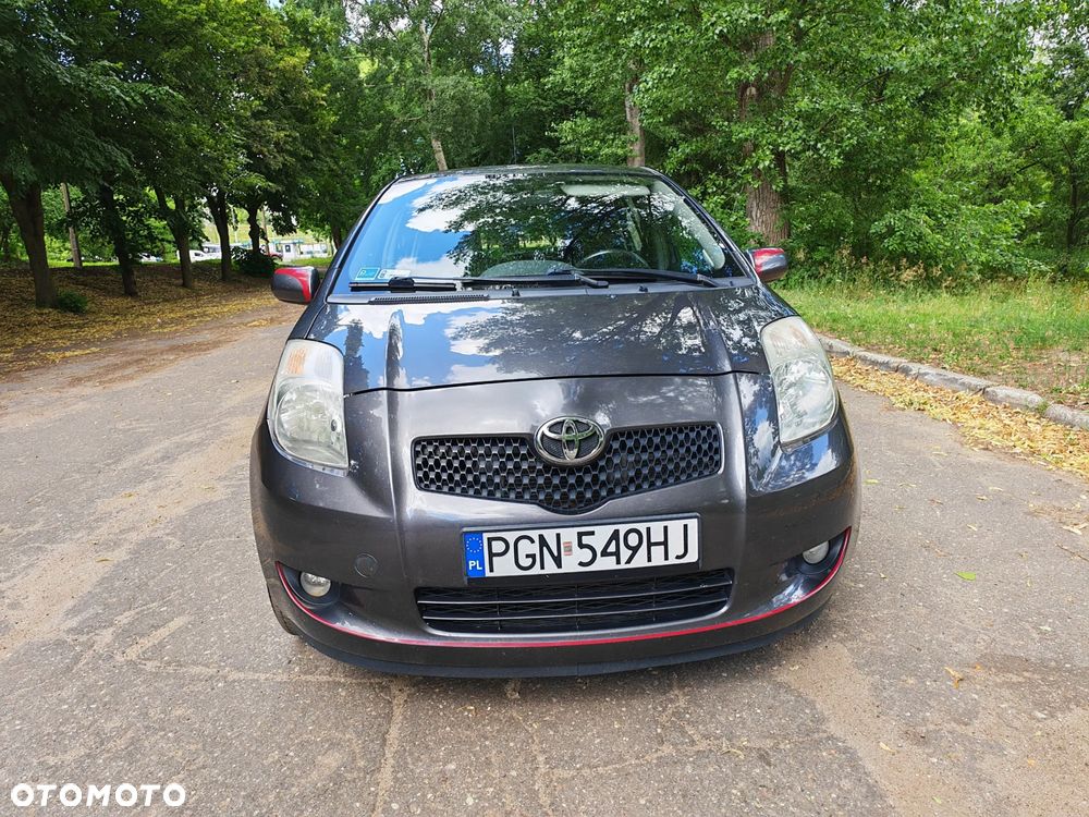 Toyota Yaris 1.0 VVT-i - 1