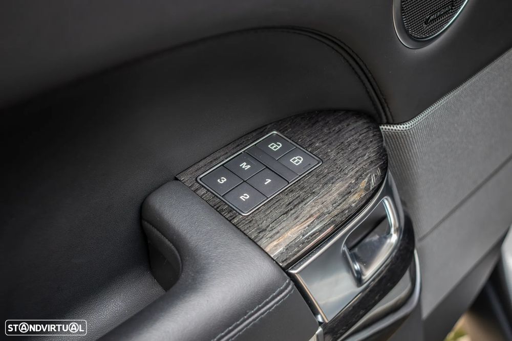 Land Rover Range Rover Sport D350 Autobiography - 6