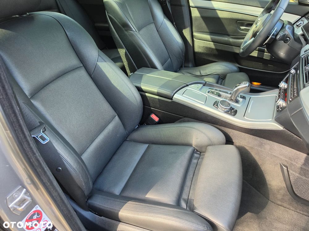 BMW Seria 5 535d xDrive Modern Line - 31