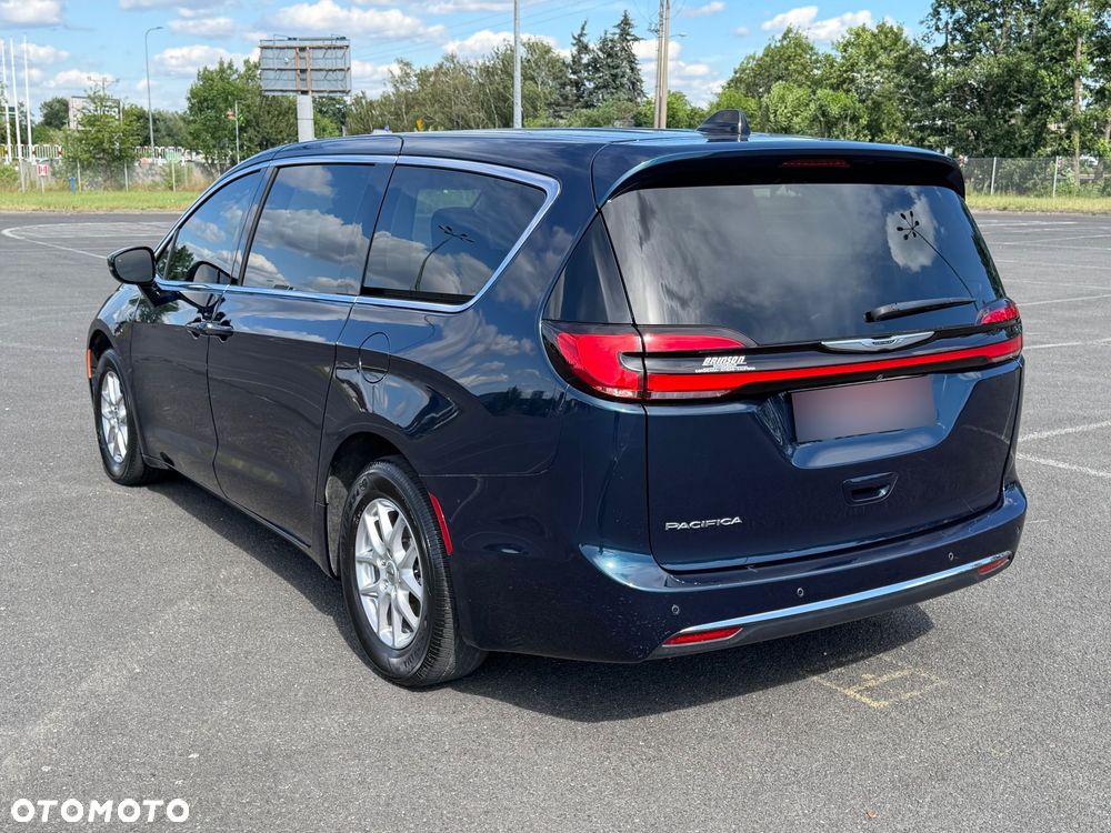Chrysler Pacifica - 8