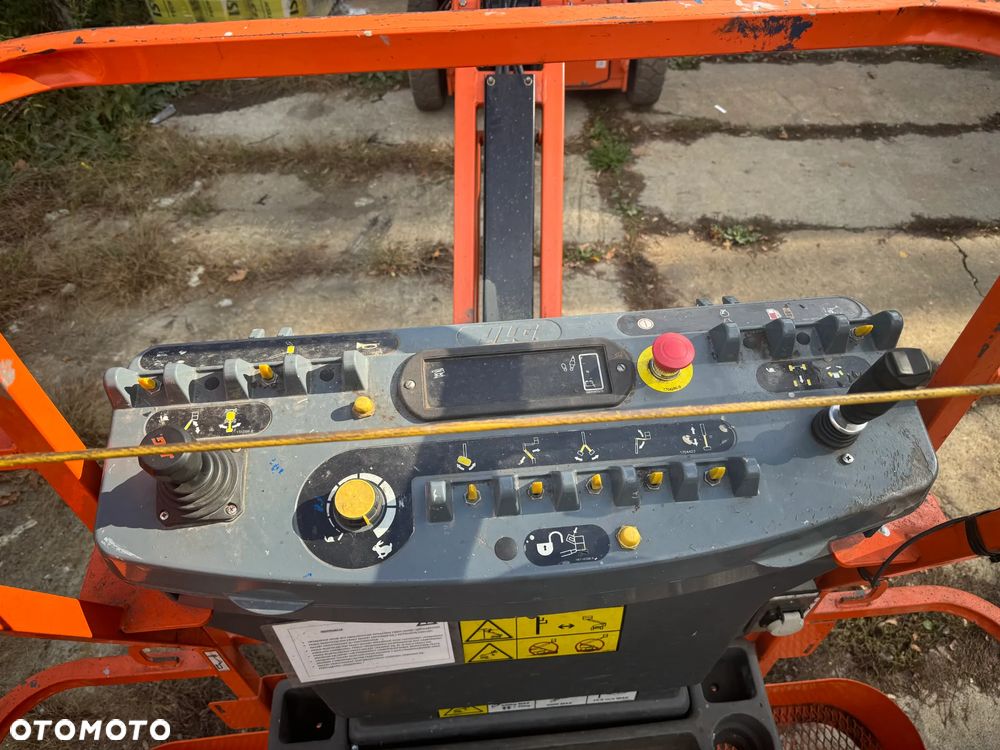 JLG JLG E400 AJP NARROW - 4