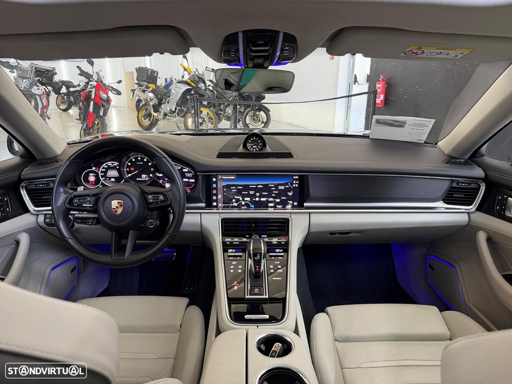 Porsche Panamera 4 E-Hybrid Platinum Edition - 22