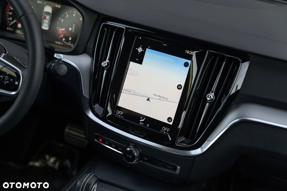 Volvo S60 B5 B AWD R-Design - 31