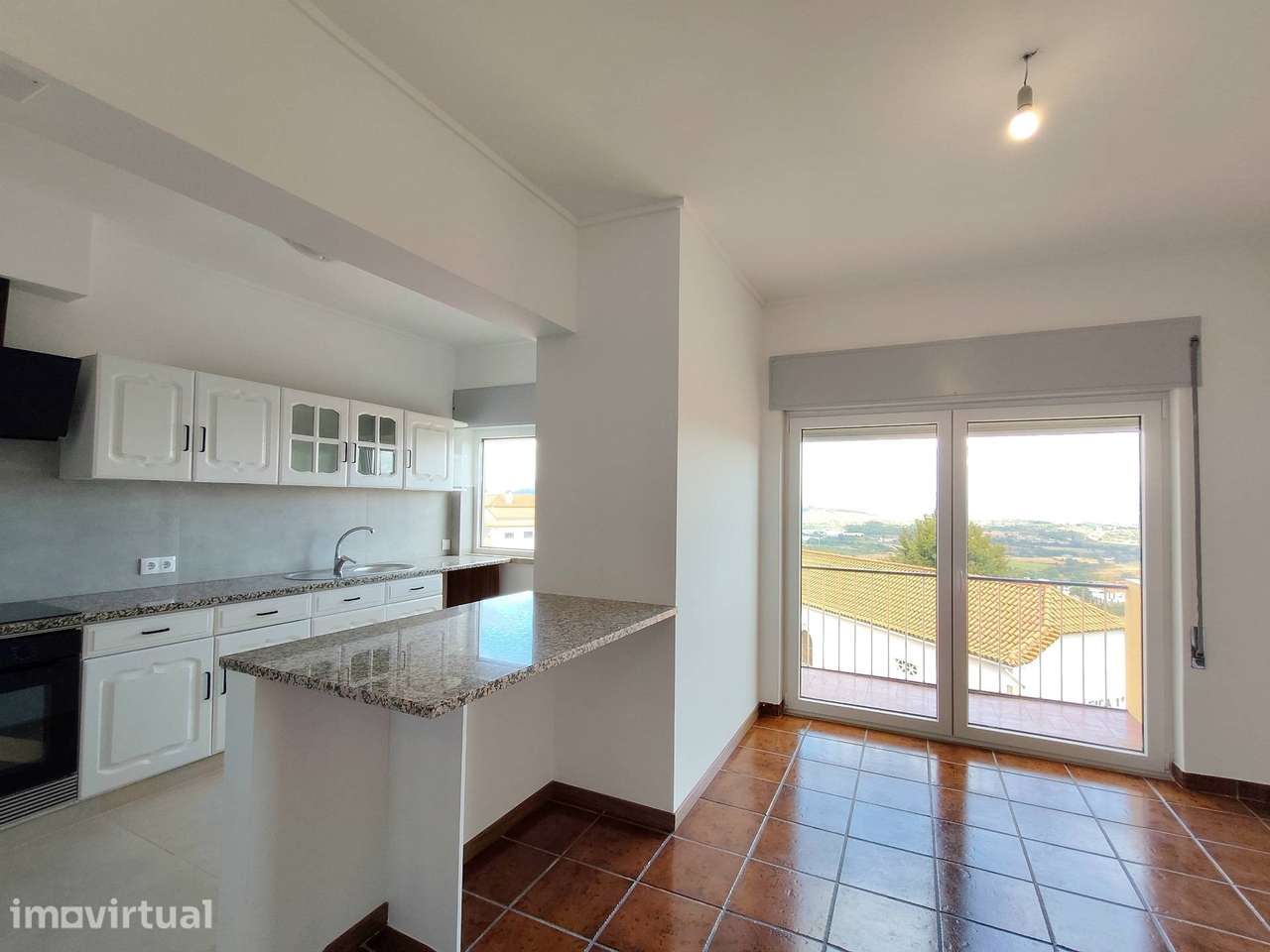 T2 Renovado - Junto à Escola do Rodrigo - Covilhã