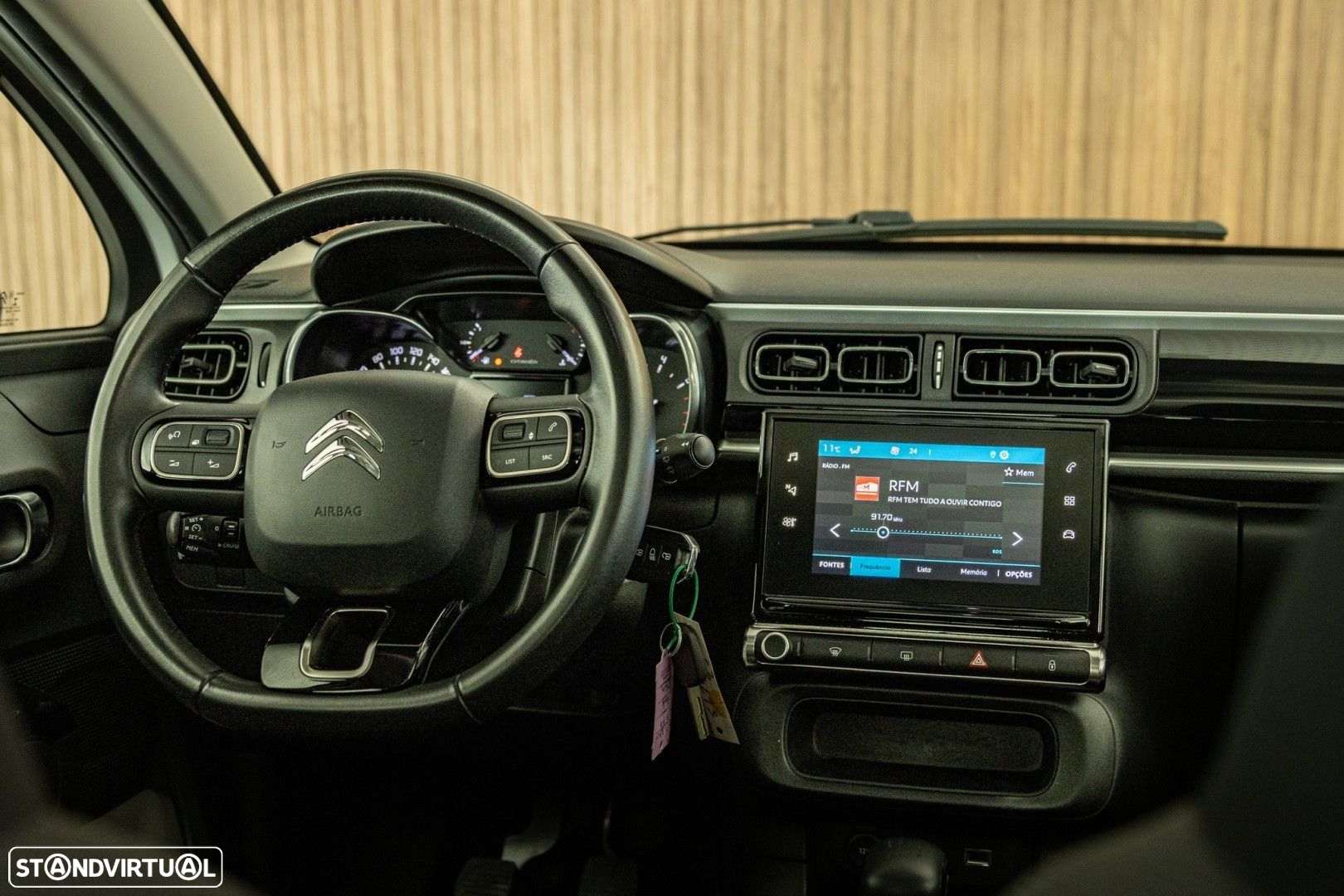Citroën C3 1.2 PureTech Shine - 17