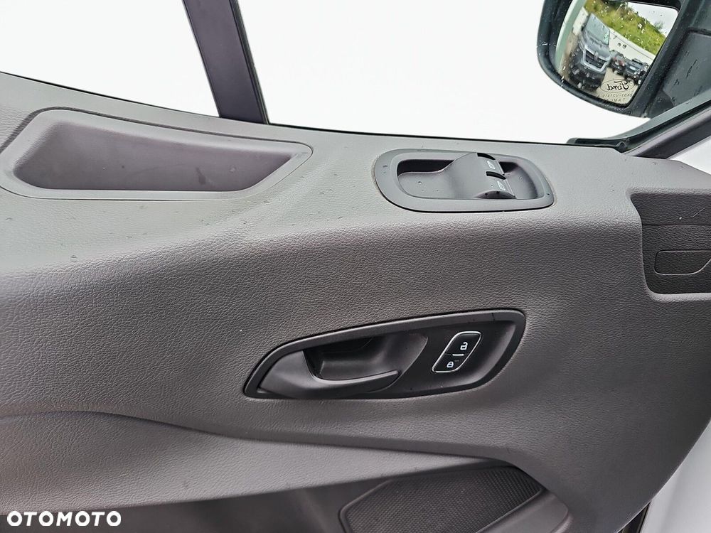 Ford transit - 17