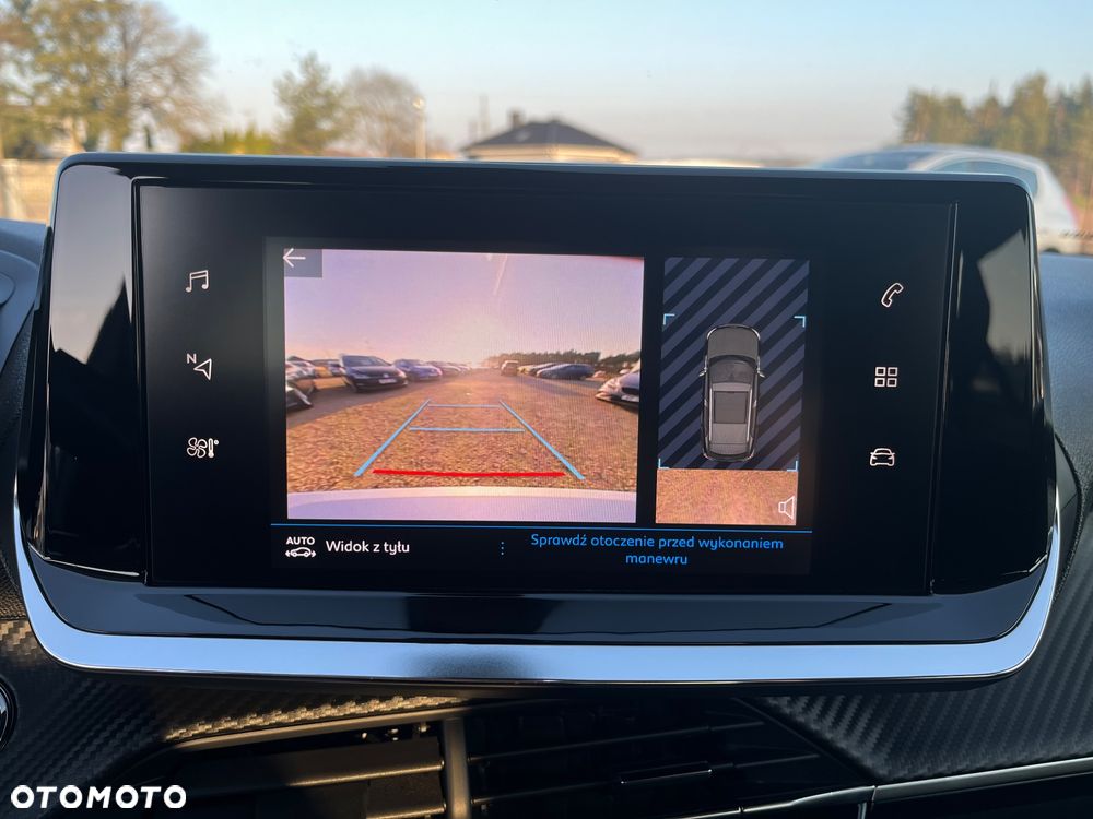 Peugeot 2008 PureTech 130 EAT8 Allure Pack - 19