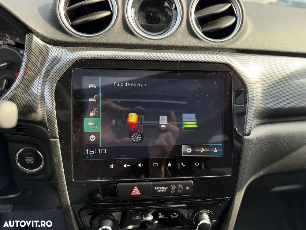 Suzuki Vitara 1.4 Boosterjet 6MT AllGrip MHEV Luxus - 16