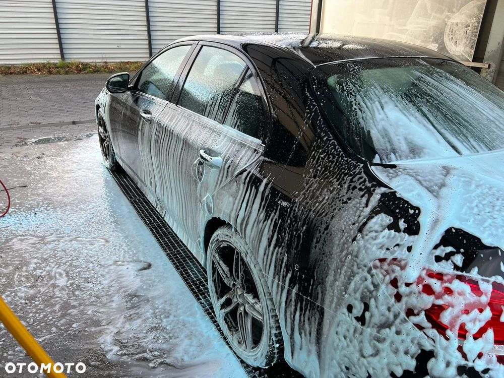 Mercedes-Benz Klasa E AMG 53 4-Matic+ - 14