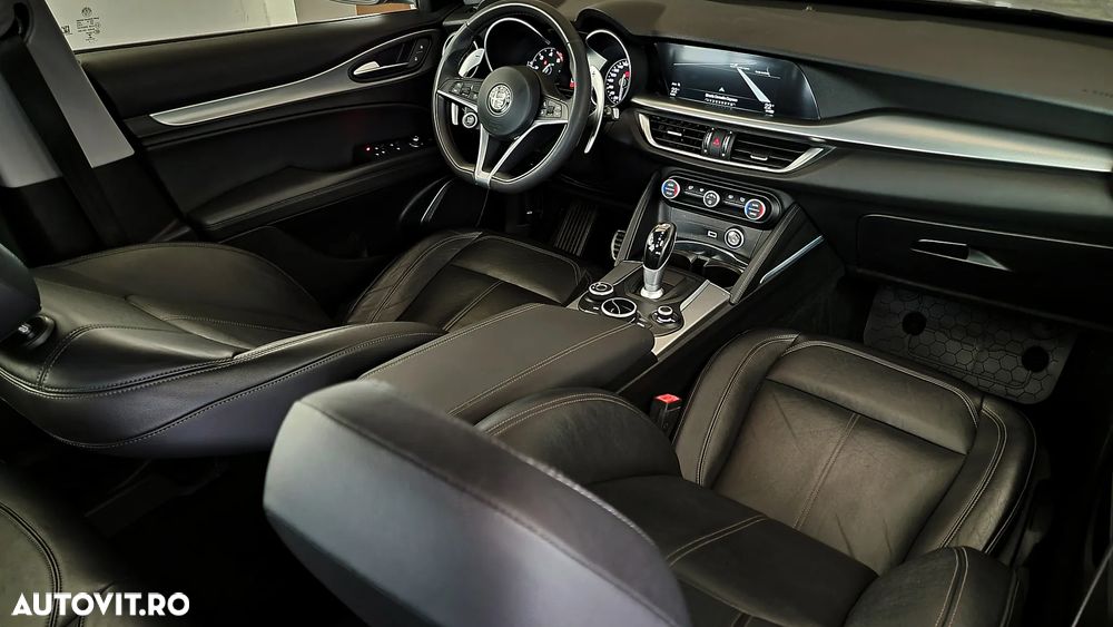 Alfa Romeo Stelvio 2.2 16V AT8 Super - 25