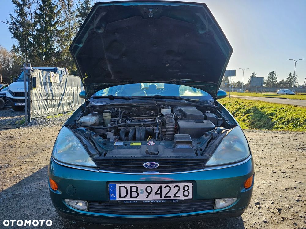 Ford Focus 1.6 Ambiente - 17