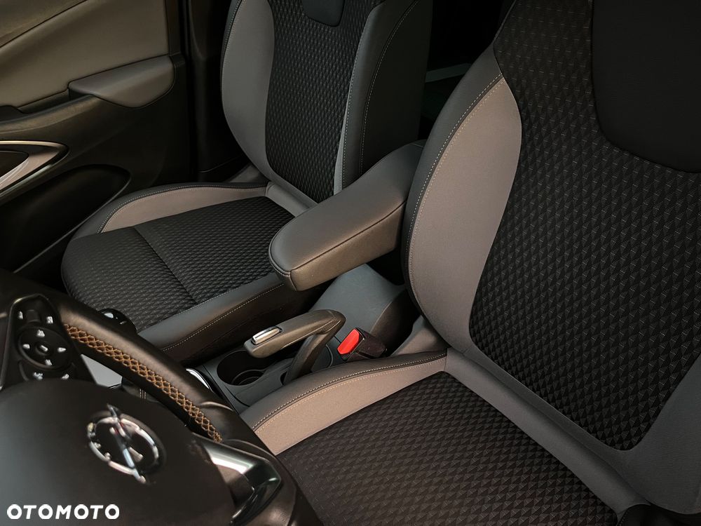 Opel Crossland X - 19
