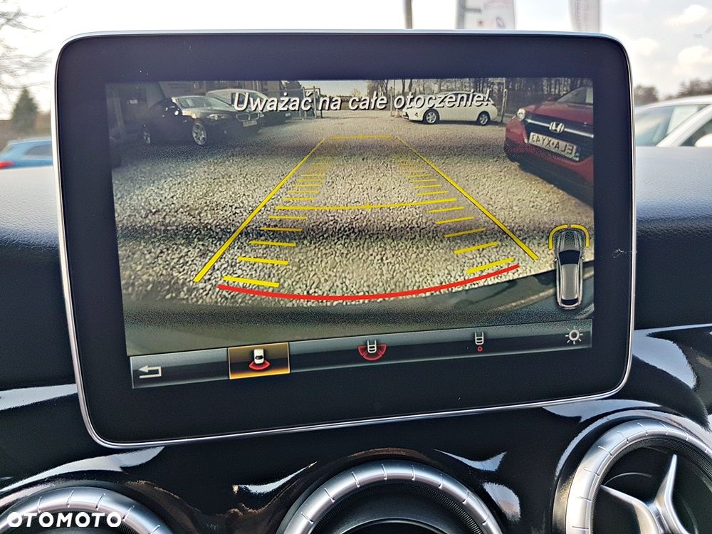 Mercedes-Benz CLA 200 7G-DCT AMG Line - 21