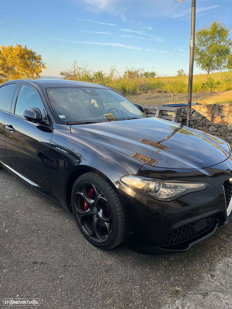 Alfa Romeo Giulia 2.2 D Veloce Q4 AT8 - 5