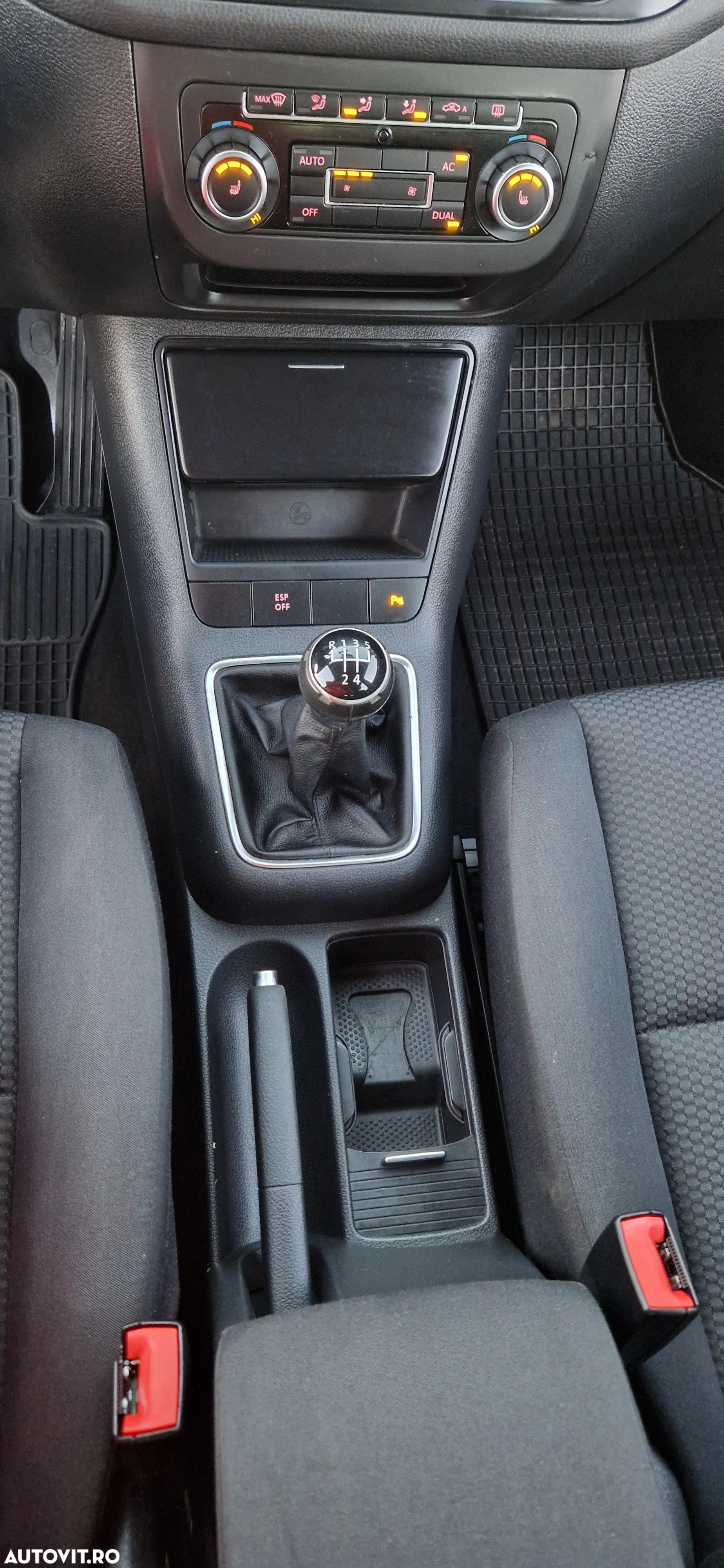 Volkswagen Golf Plus - 27