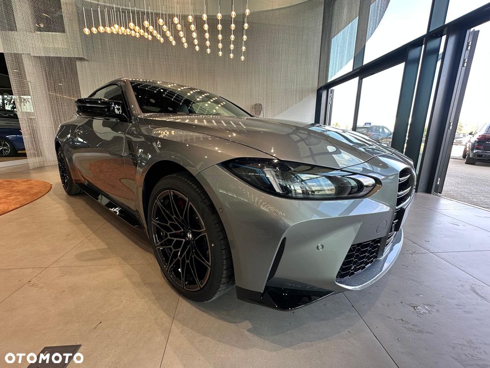 BMW M4 - 8