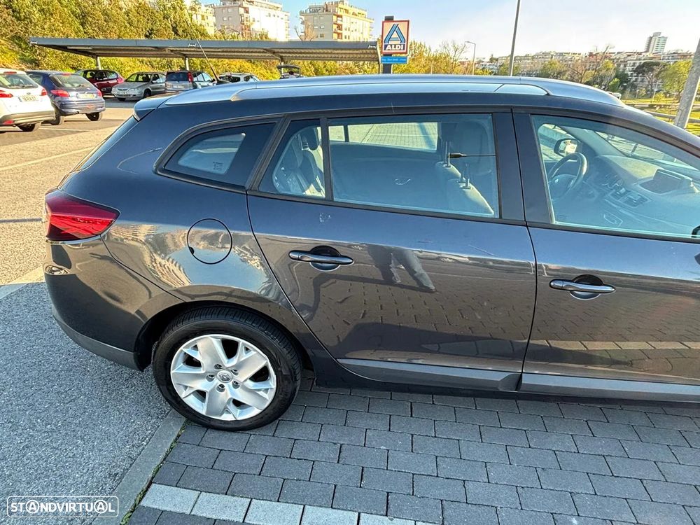 Renault Mégane Sport Tourer - 23