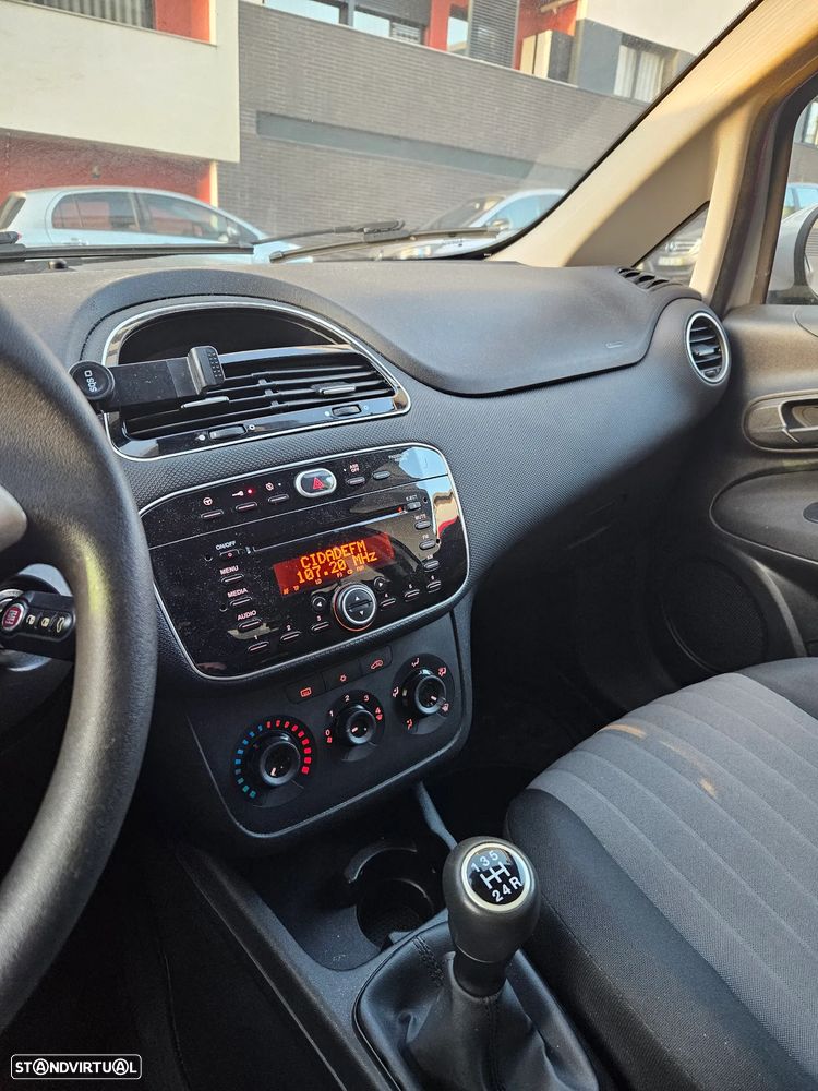 Fiat Punto 1.3 M-Jet Easy S&S - 10