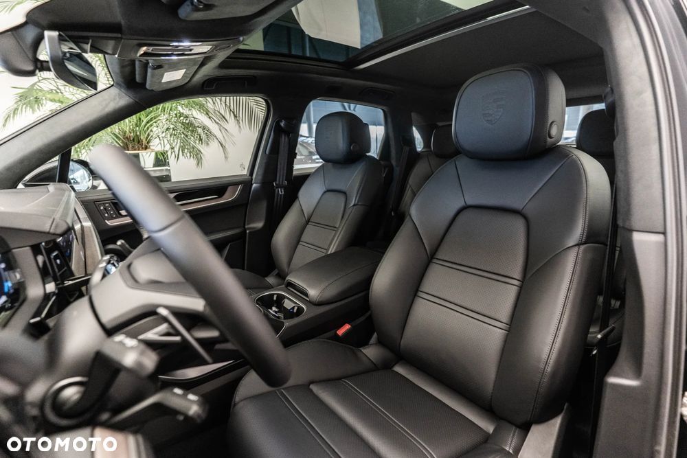 Porsche Cayenne E-Hybrid PHEV - 12