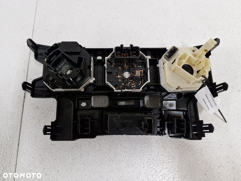 toyota matrix 2 ii e140 panel nawiewu klimatyzacji przełączniki zegarek - 5