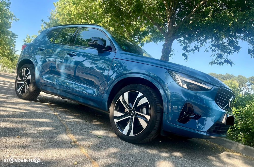 Volvo XC 40 2.0 B3 Black Edition - 5