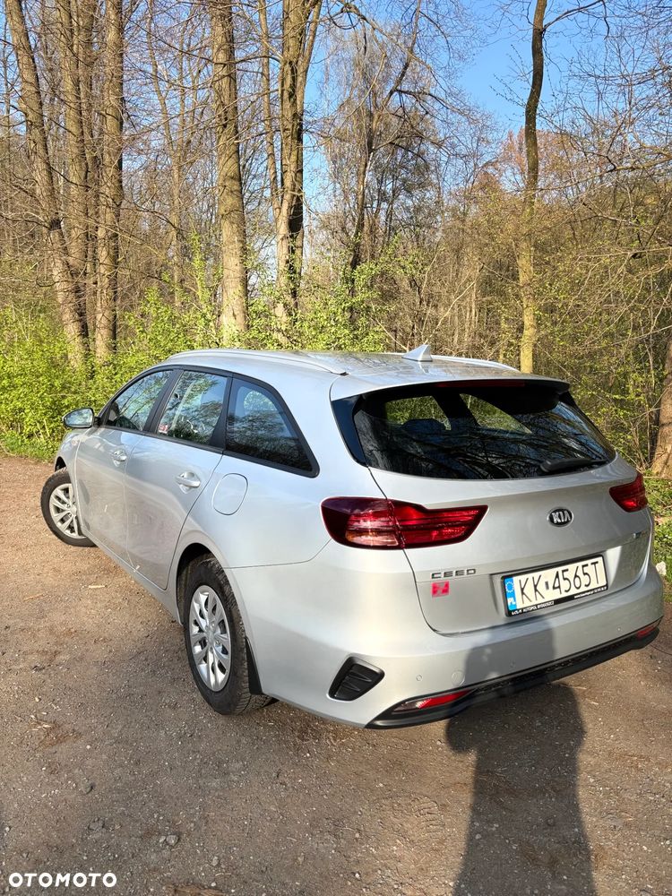 Kia Ceed 1.6 CRDi mHEV L Business Line - 2