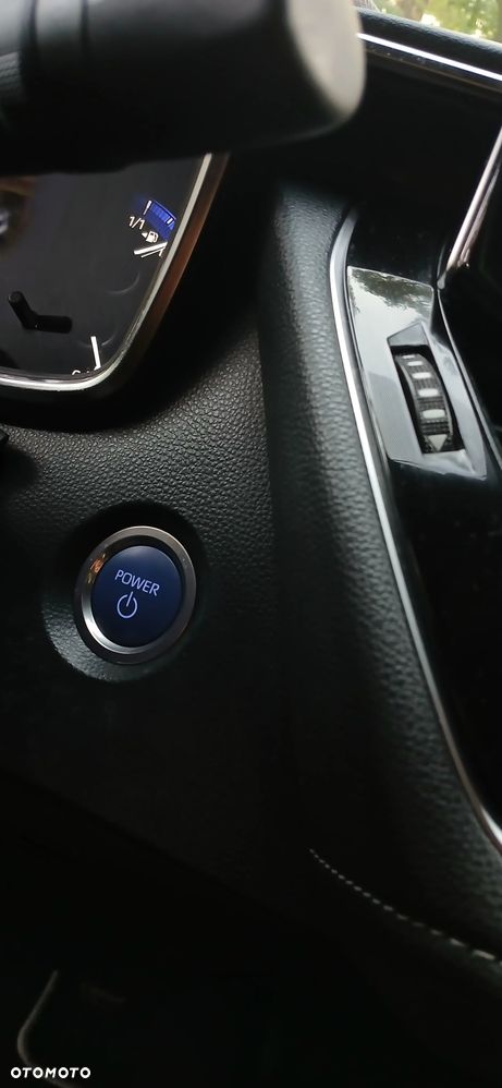 Toyota Corolla 1.8 Hybrid Executive - 17