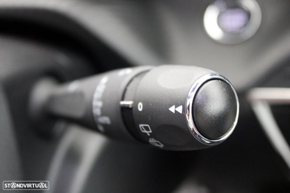 Peugeot e-208 50 kWh GT Line - 17