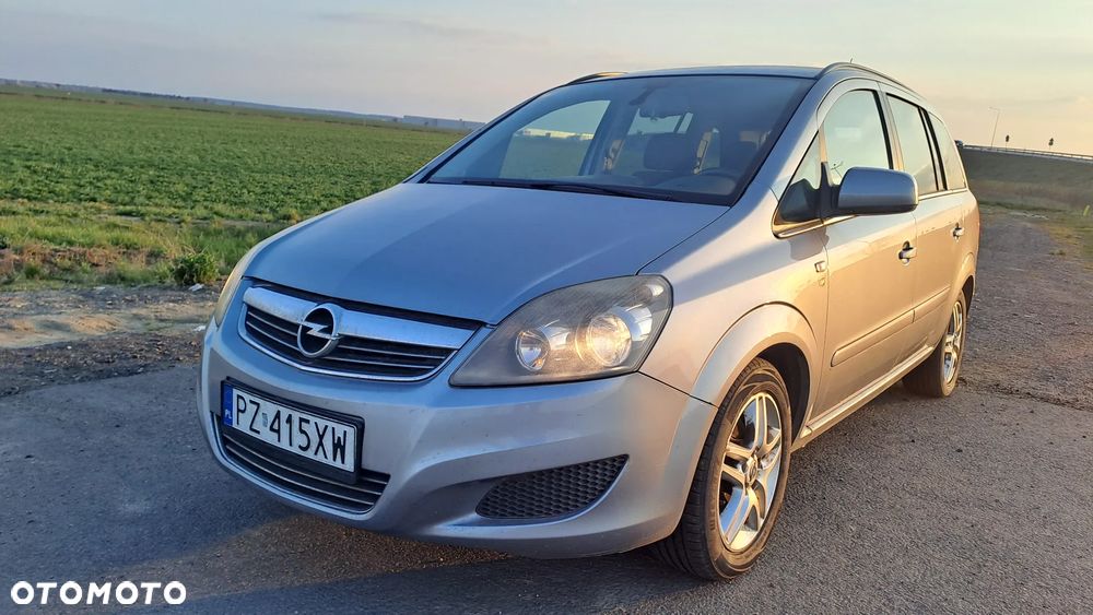 Opel Zafira - 2