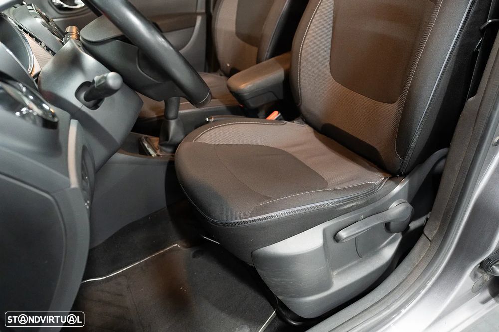 Renault Captur 1.5 dCi Expression - 21