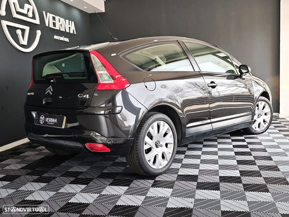 Citroën C4 1.6 HDi 110 VTR Pack - 11