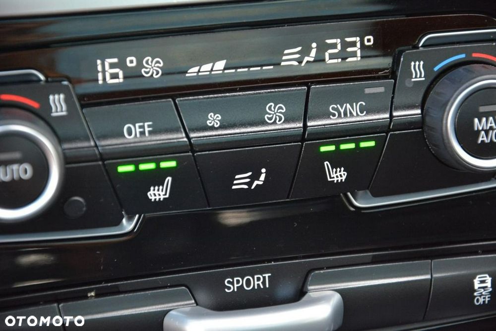 BMW Seria 2 220i Sport-Aut M Sport - 33