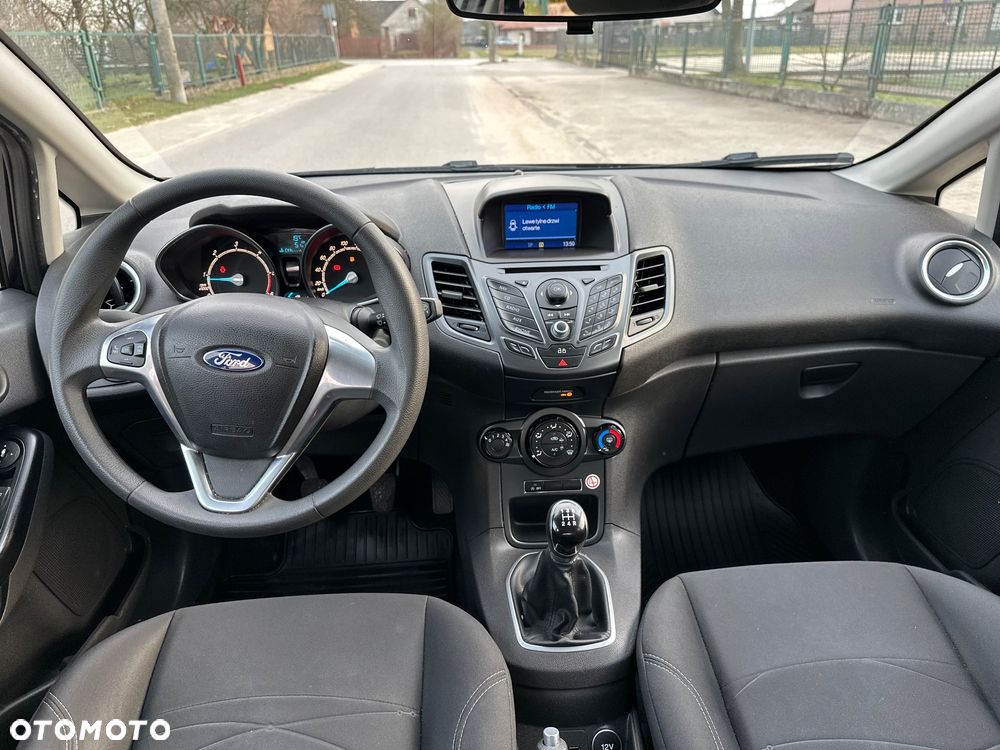 Ford Fiesta - 22